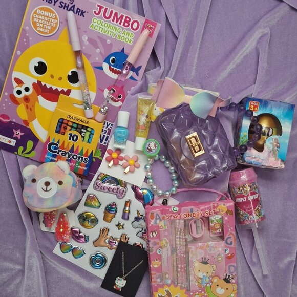 ***SALE*** Mystery Gift Box for Girls Ages 4-7, Girls Gifts, Gift Bundles - Picture 1 of 5